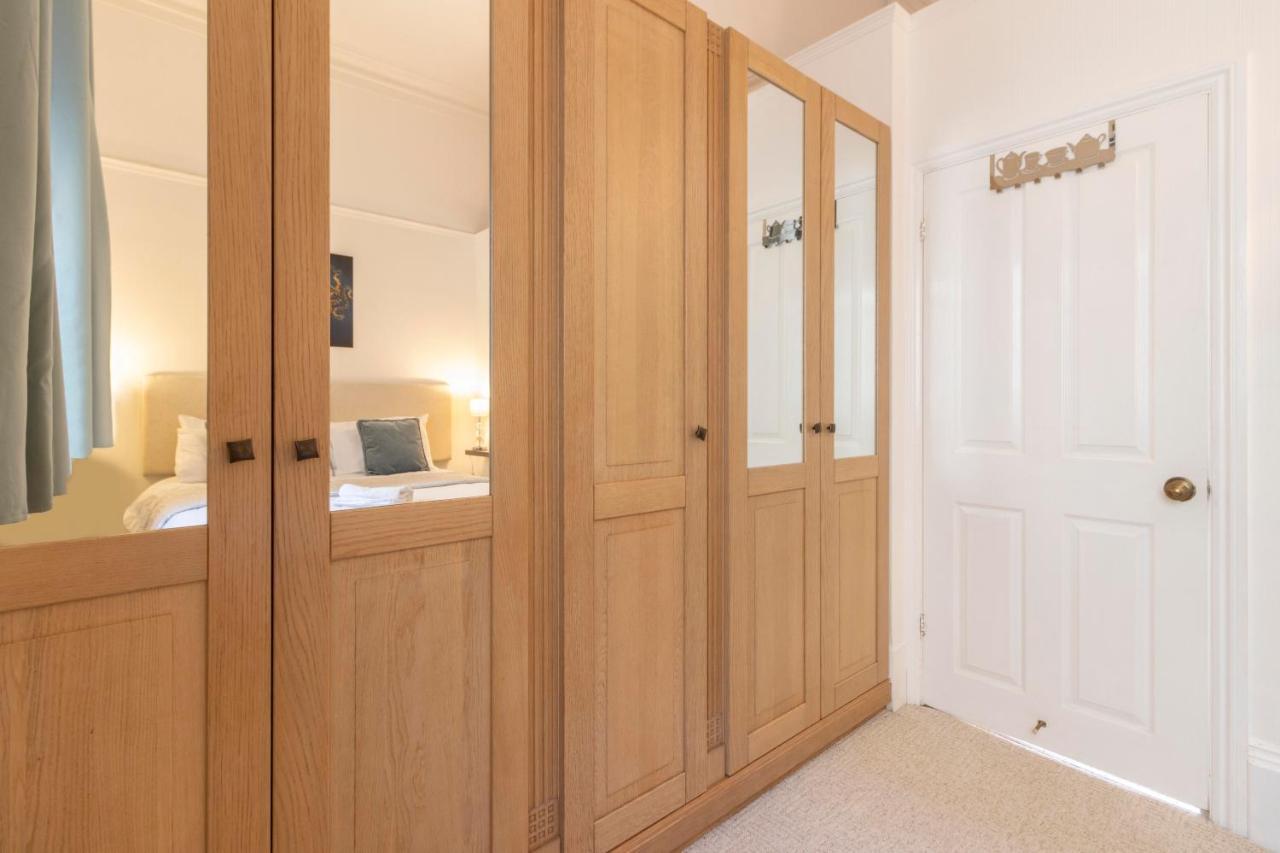 **Sunny And Bright, Thatchers Rock One Bed Beach Front Apartment*** 토키 외부 사진
