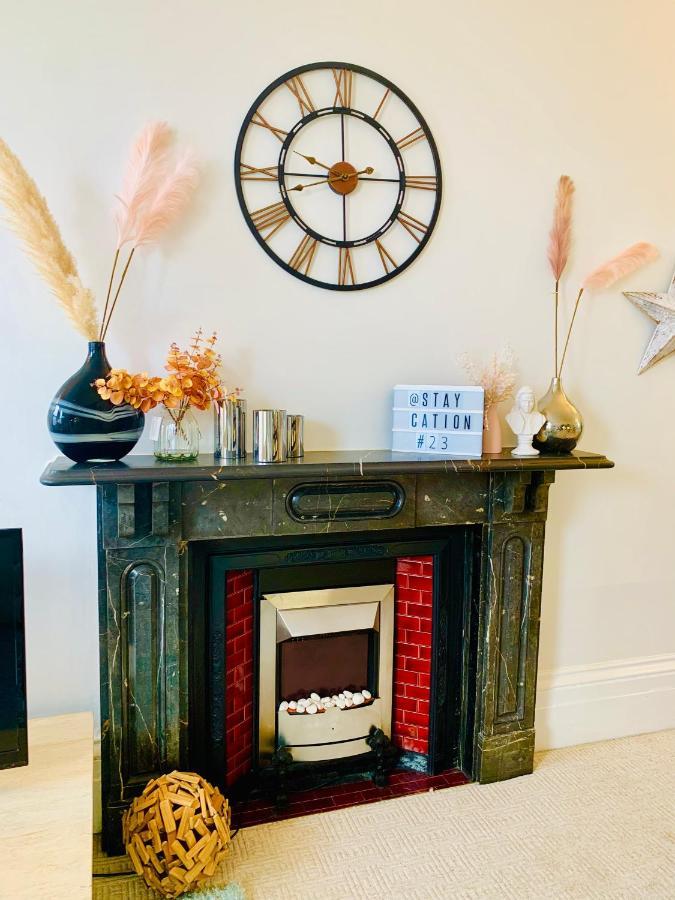 **Sunny And Bright, Thatchers Rock One Bed Beach Front Apartment*** 토키 외부 사진